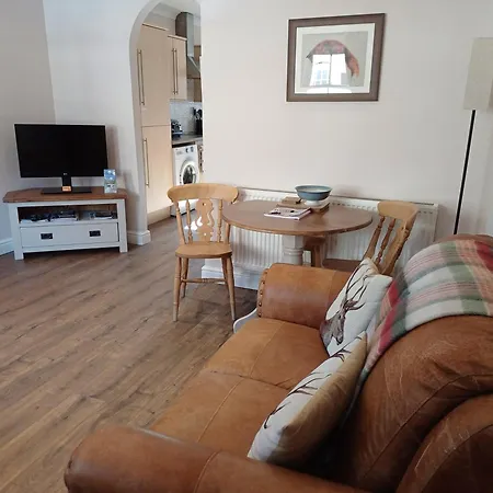 - Sleeps 3 - Garden - Pet Friendly 度假居 *