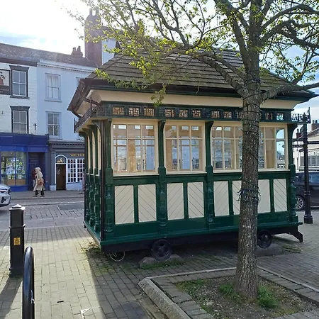 - Sleeps 3 - Garden - Pet Friendly Ripon