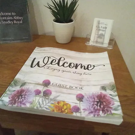 - Sleeps 3 - Garden - Pet Friendly Сasa de vacaciones Ripon