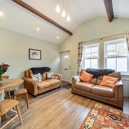 - Sleeps 3 - Garden - Pet Friendly 度假居 *